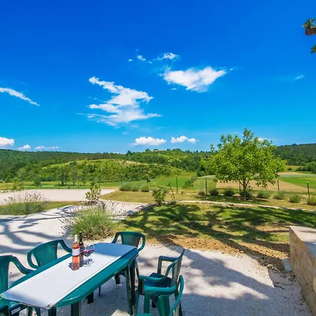 Gresti, A Beautiful And Private Summer Previz