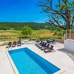 Gresti, A Beautiful And Private Summer