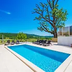 Gresti, A Beautiful And Private Summer *