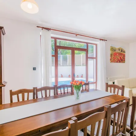 Gresti, A Beautiful And Private Summer