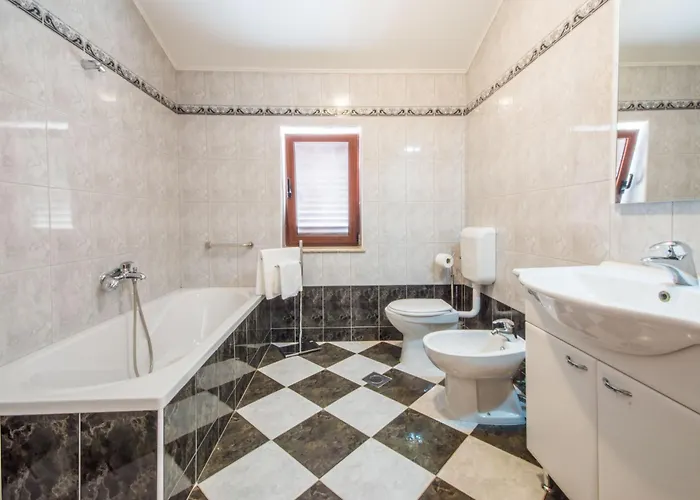 Gresti, A Beautiful And Private Summer *