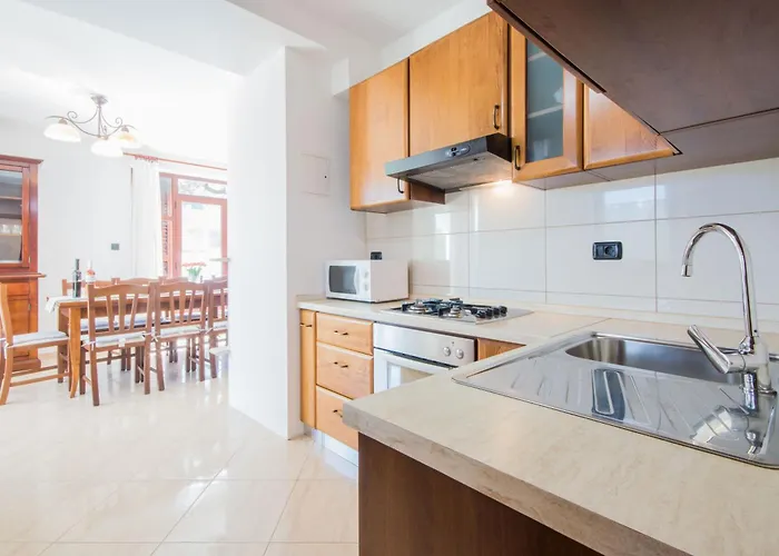 Gresti, A Beautiful And Private Summer