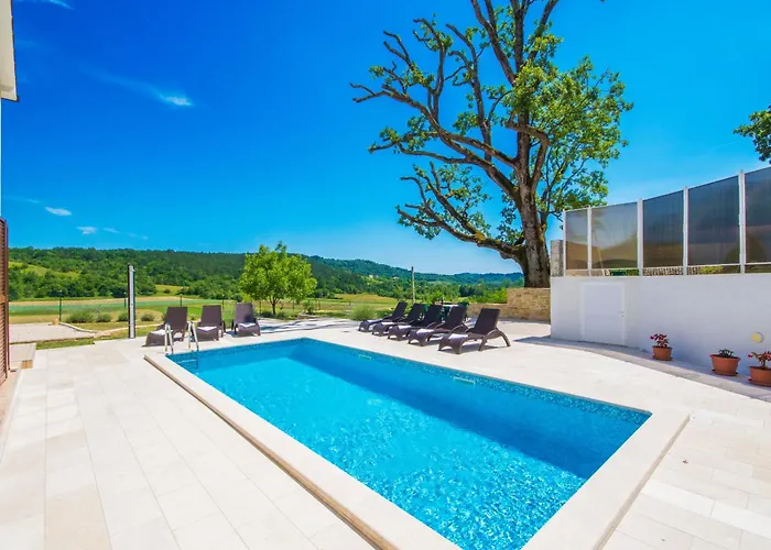 Gresti, A Beautiful And Private Summer *